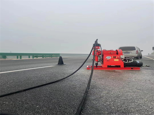 保定马路路基路面开裂下沉注浆加固灌浆